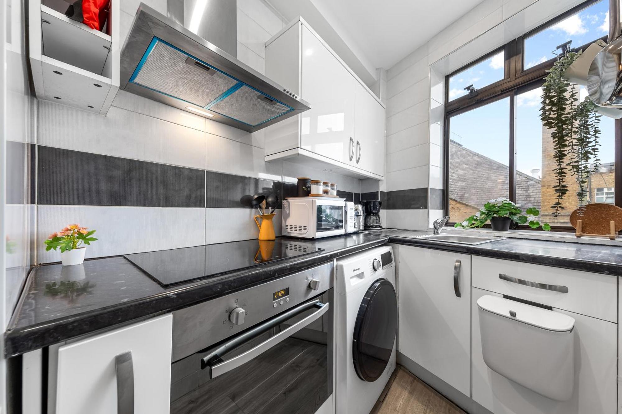Stylish, Fully Equipped Central Apartment Beside Hyde Park 런던 외부 사진