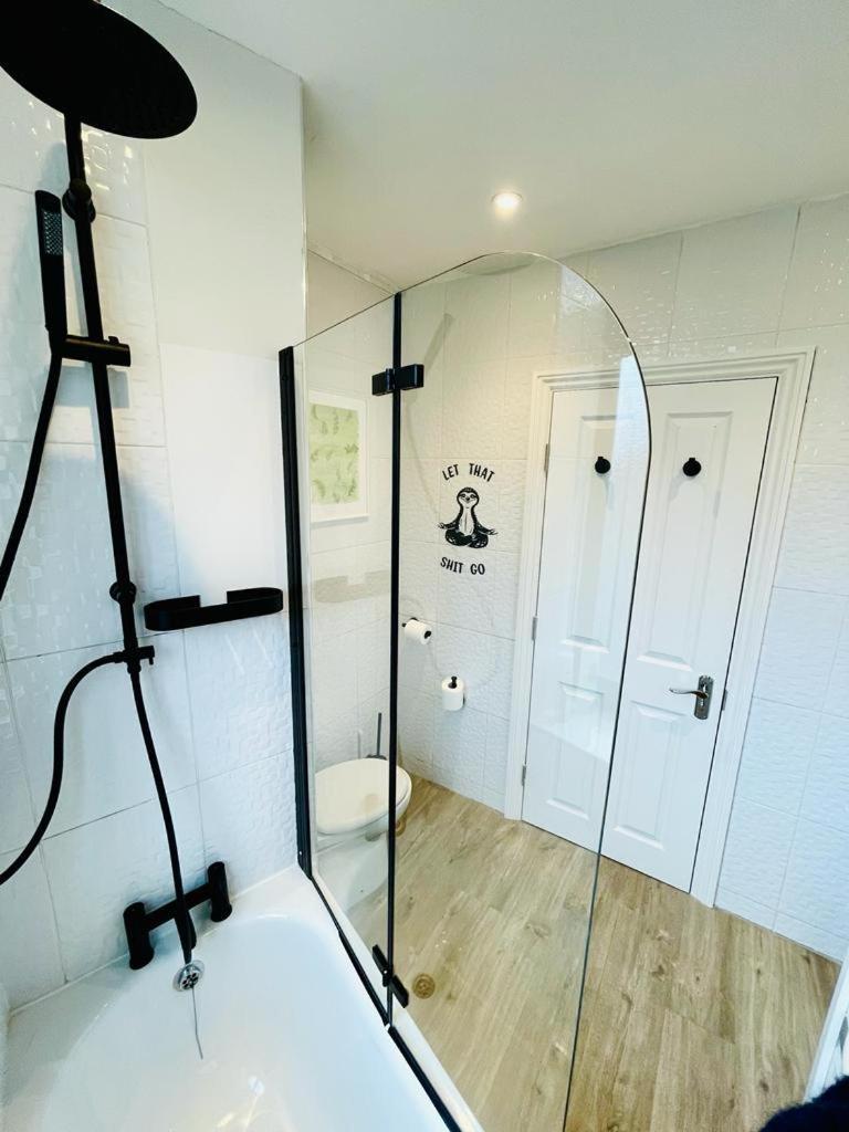 Stylish, Fully Equipped Central Apartment Beside Hyde Park 런던 외부 사진